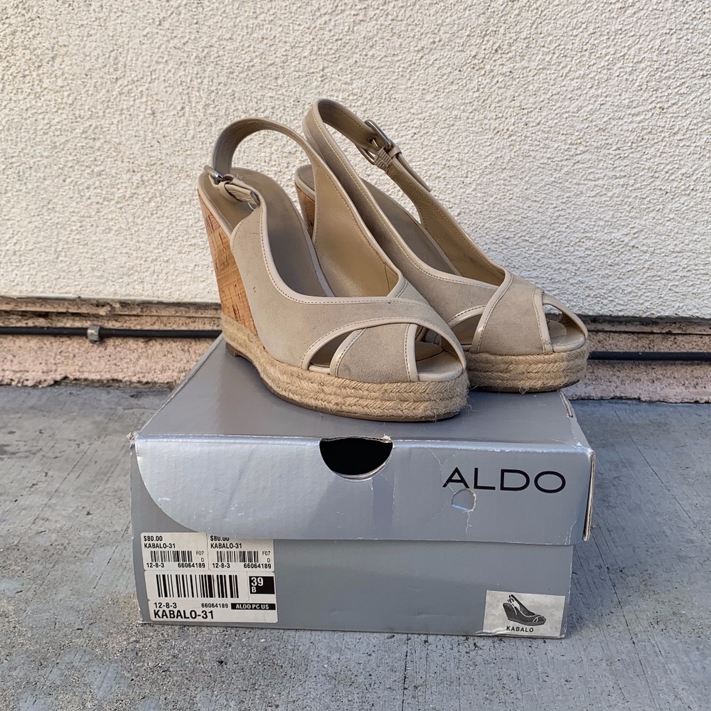 Tan Wedges Beige